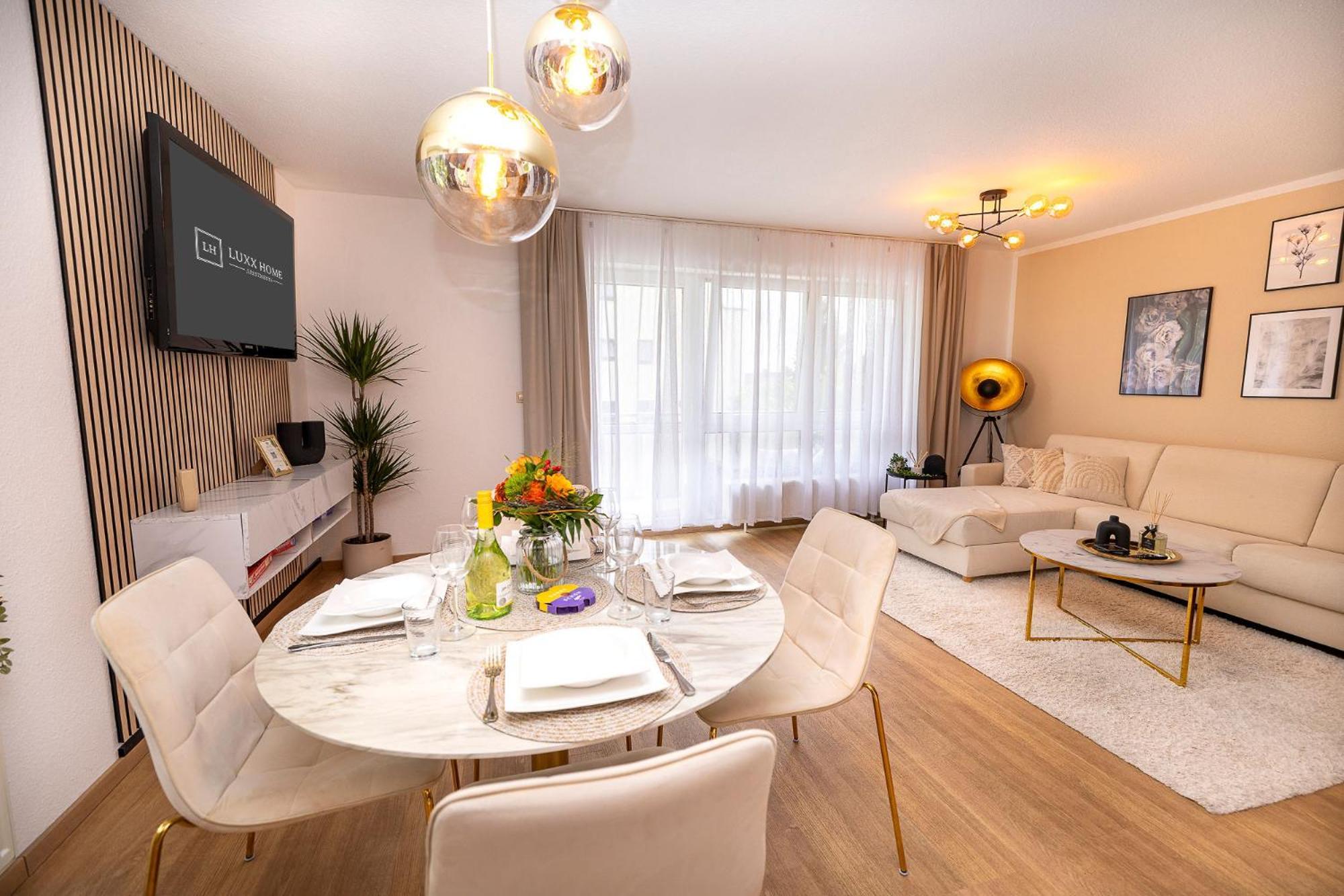 Biberach an der Riß Luxx Home Bc, Zentral - Fuer 4 Personen - Balkon - Parken - Voll Ausgestattete Kueche מראה חיצוני תמונה
