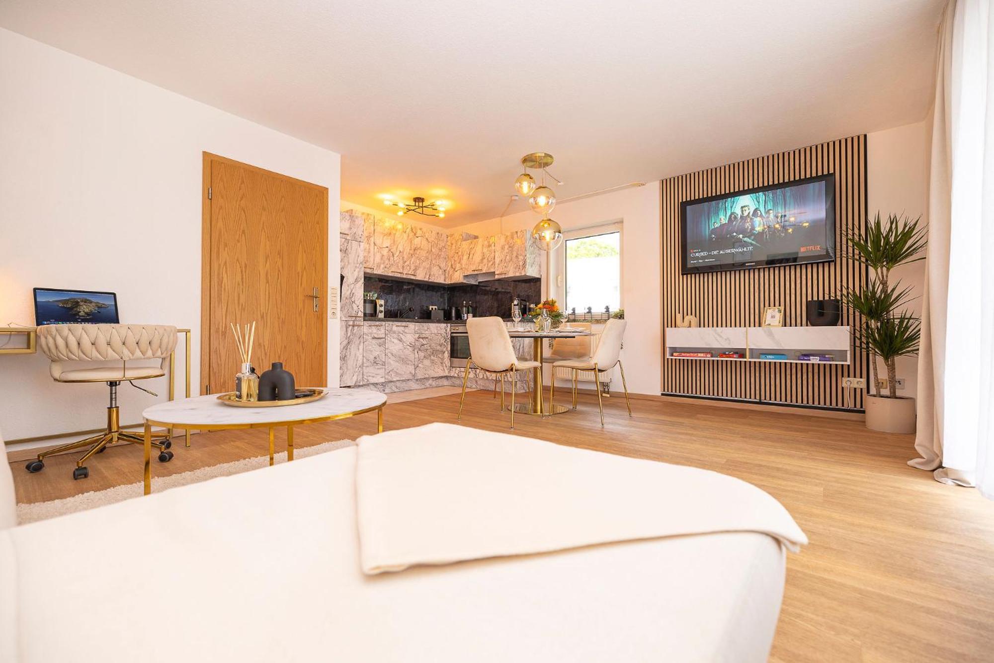 Biberach an der Riß Luxx Home Bc, Zentral - Fuer 4 Personen - Balkon - Parken - Voll Ausgestattete Kueche מראה חיצוני תמונה