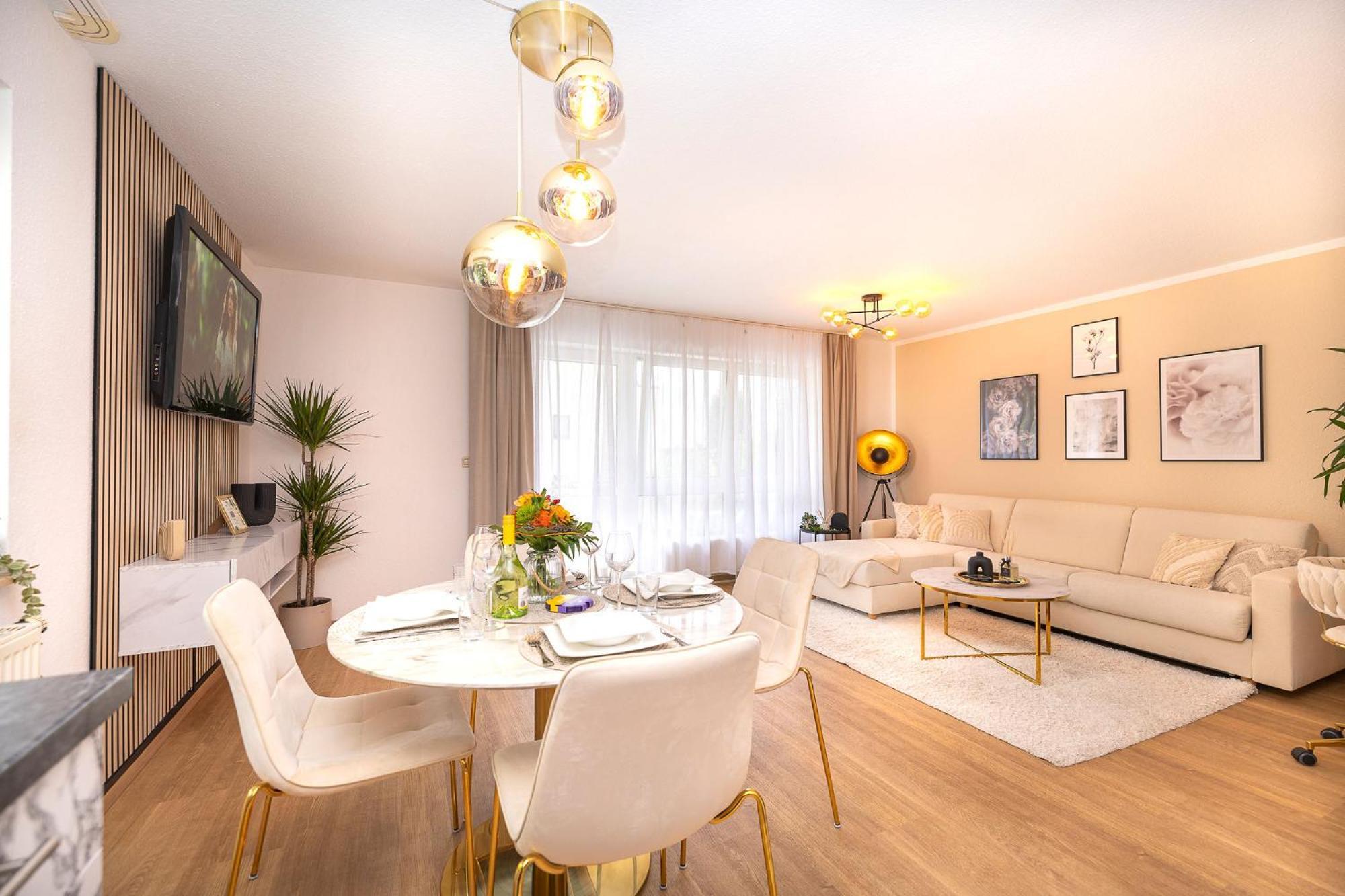 Biberach an der Riß Luxx Home Bc, Zentral - Fuer 4 Personen - Balkon - Parken - Voll Ausgestattete Kueche מראה חיצוני תמונה